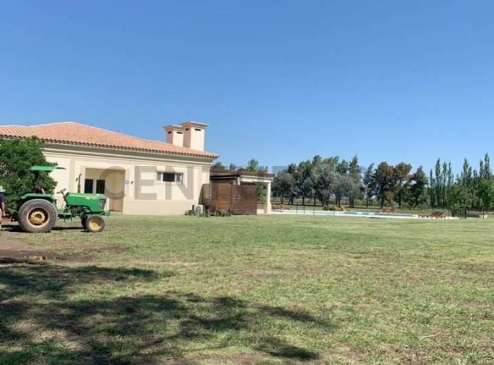 Terreno · 900m²