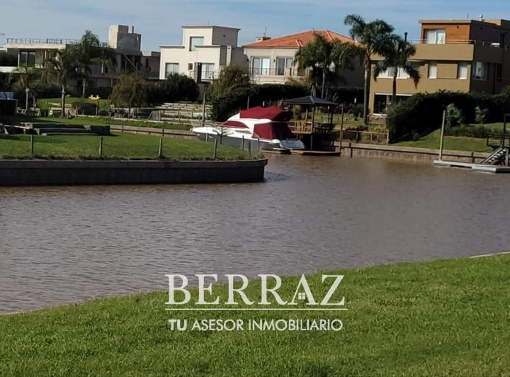 Terreno · 814m²