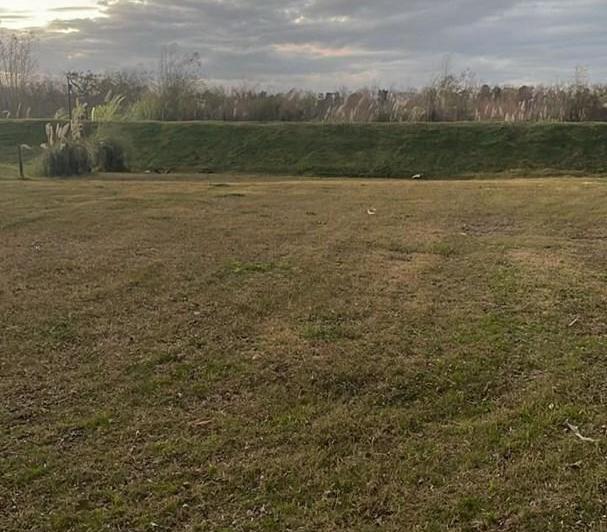 Terreno · 781m²