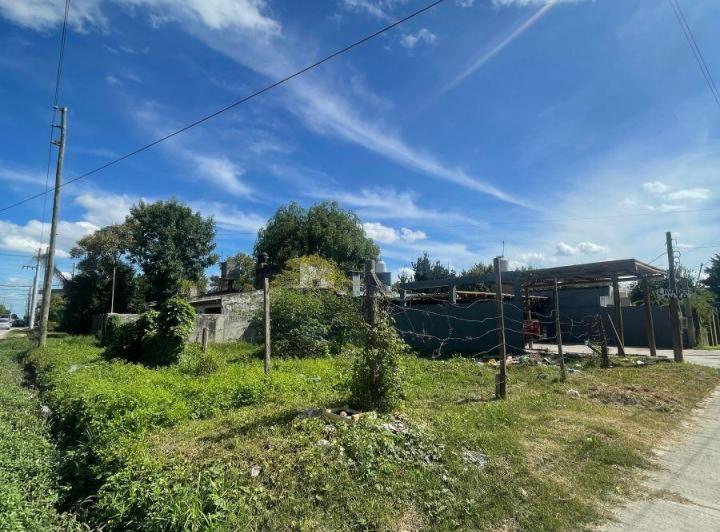 Terreno · 208m²