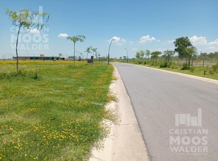 Terreno · 676m²