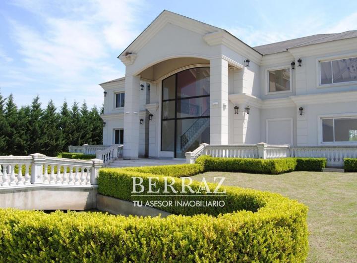 Terreno · 872m²