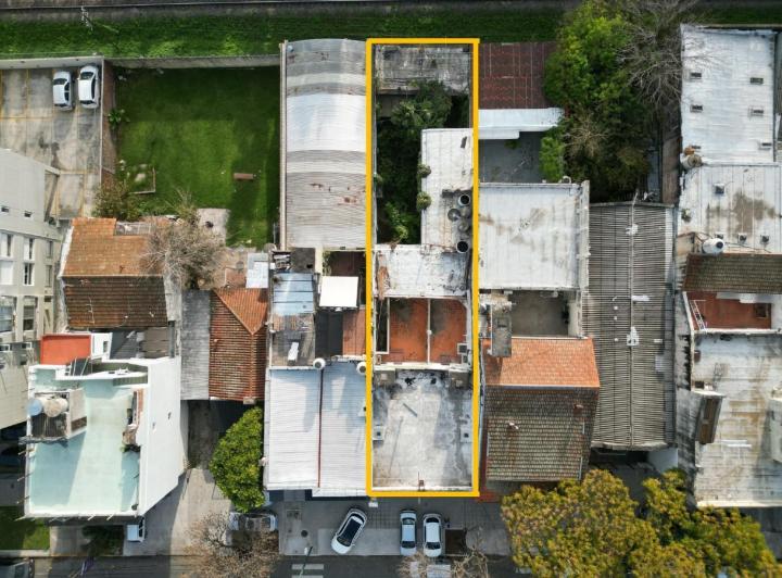 Terreno · 389m²