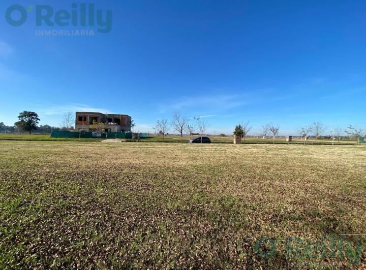 Terreno · 600m²