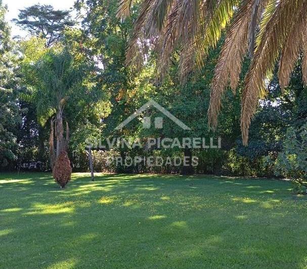Terreno · 1690m²