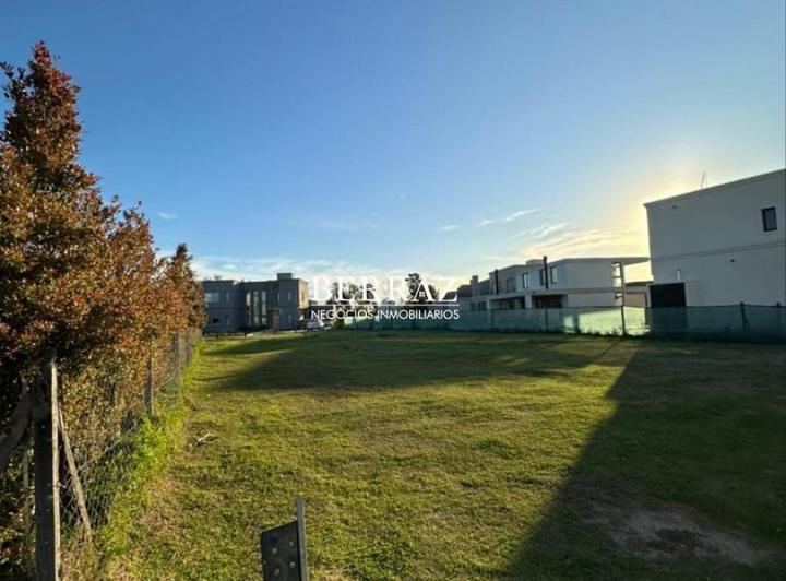 Terreno · 675m²