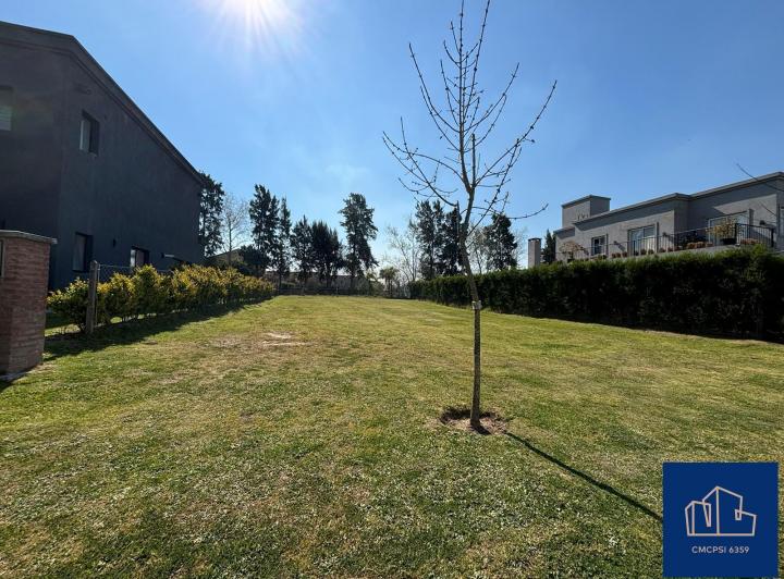 Terreno · 581m²