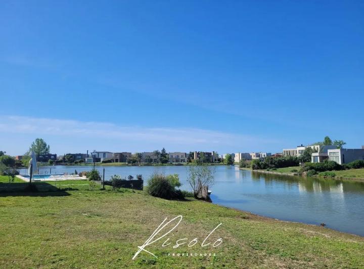 Terreno · 850m²