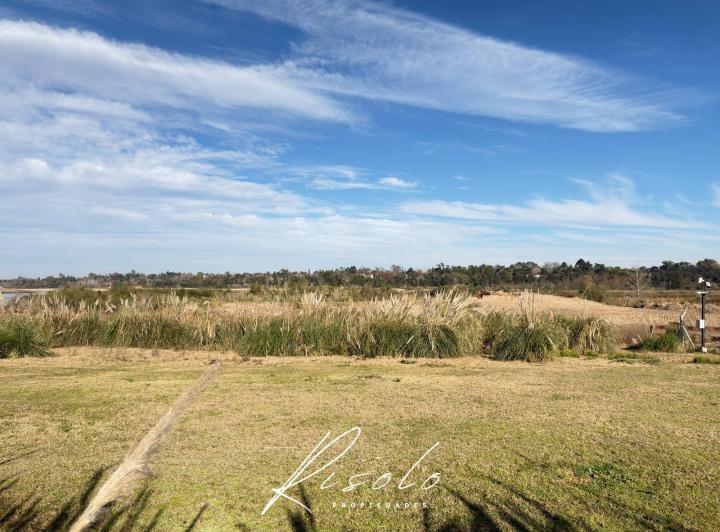 Terreno · 900m²