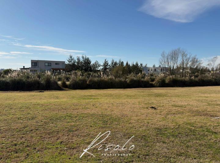 Terreno · 800m²