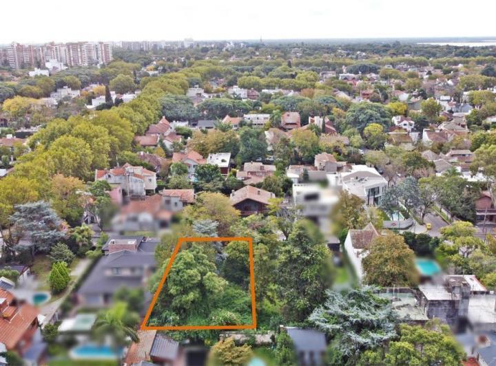 Terreno · 674m²