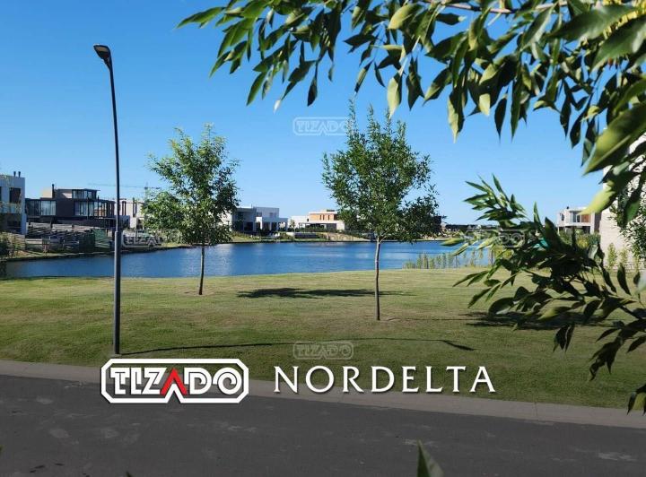 Terreno · 714m²