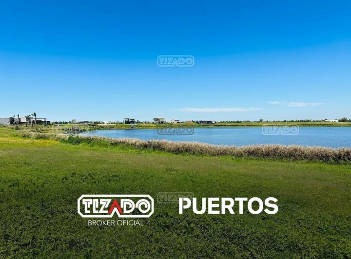 Terreno · 910m²