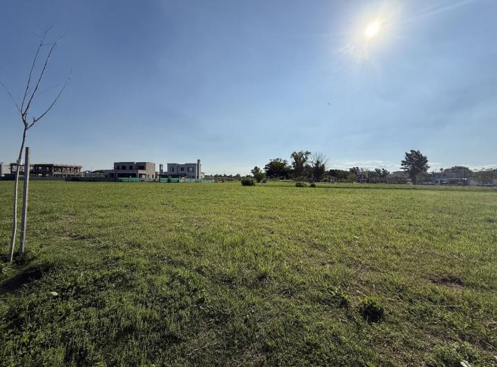 Terreno · 685m²