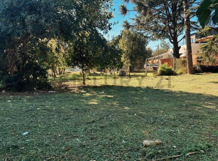 Terreno · 331m²