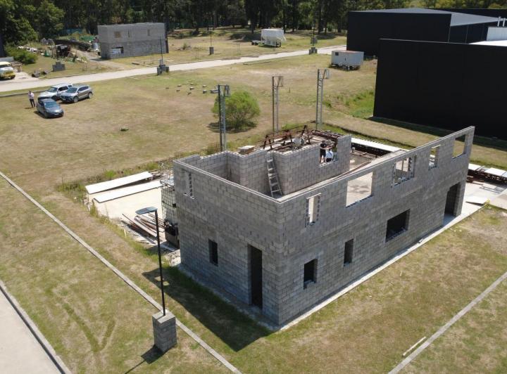 Terreno · 500m² · 2 Ambientes · 2 Cocheras