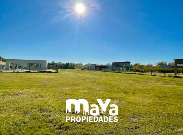 Terreno · 1102m²