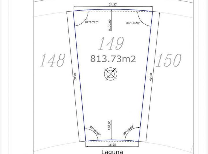 Terreno · 813m²