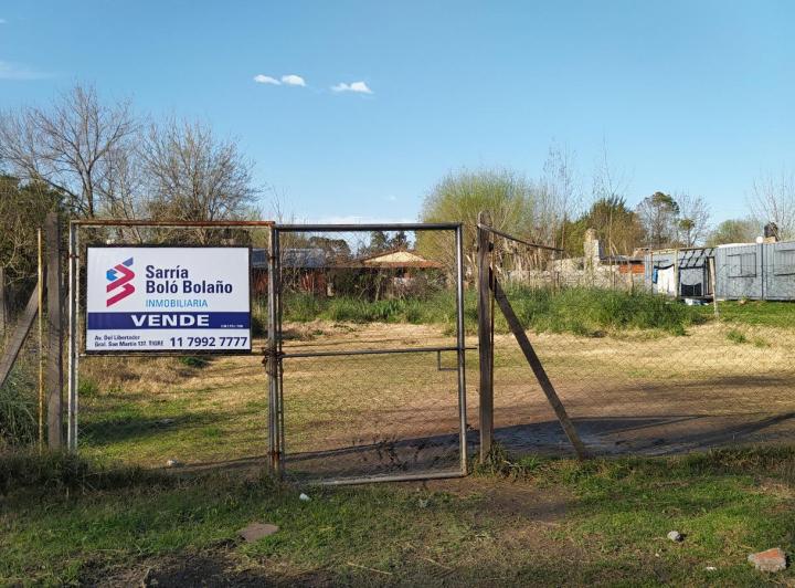 Terreno · 912m²