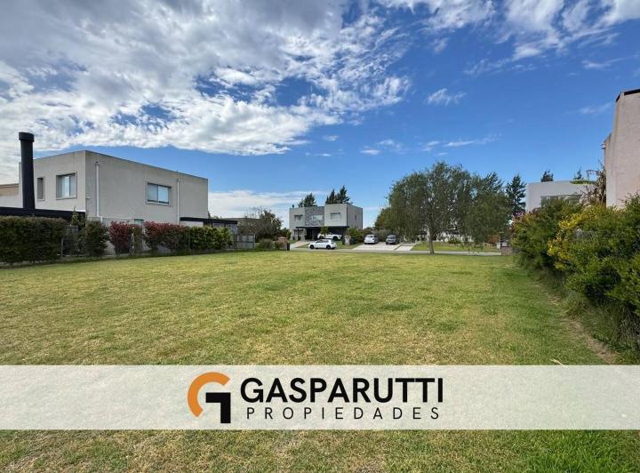 Terreno · 936m²