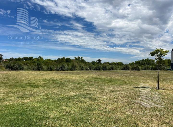 Terreno · 679m²