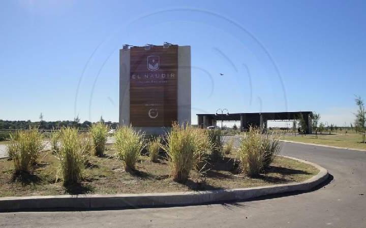Terreno · 800m²