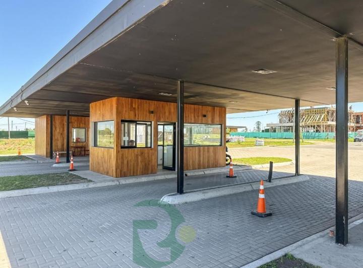 Terreno · 663m²
