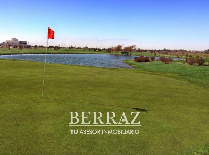 Terreno · 923m²