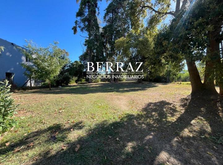 Terreno · 980m²