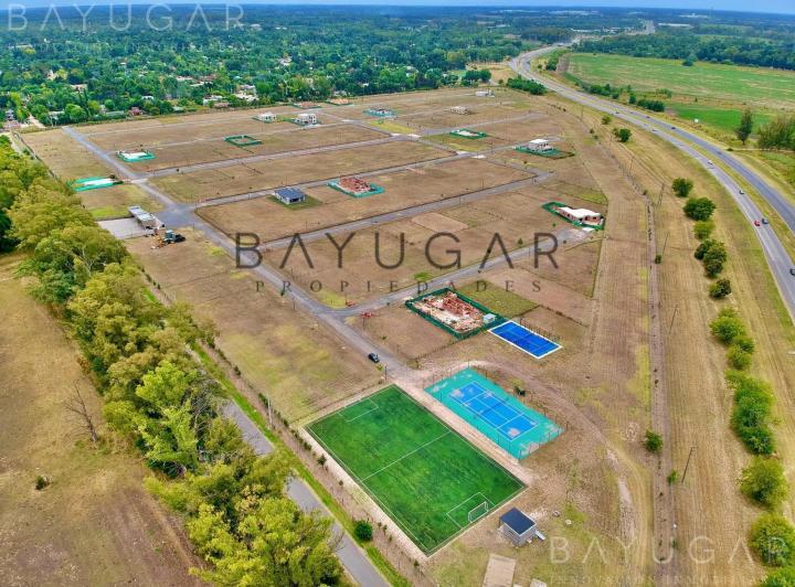 Terreno · 600m²