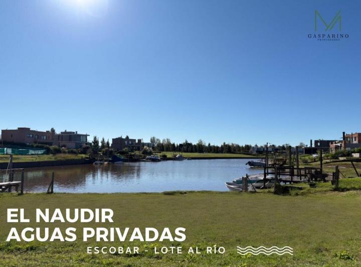 Terreno · 987m² · 1 Cochera