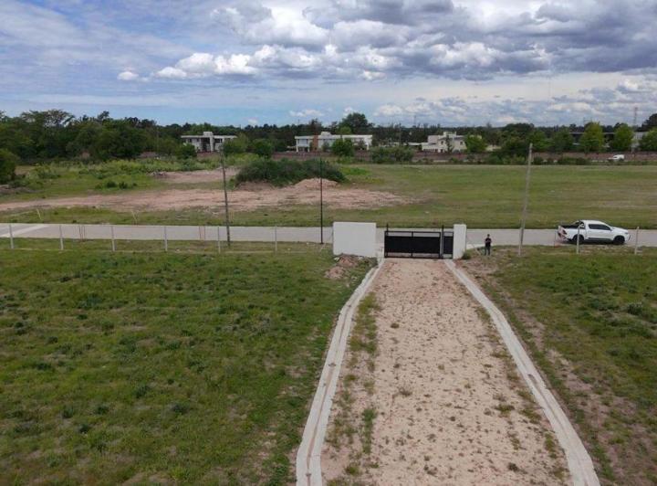 Terreno · 400m²