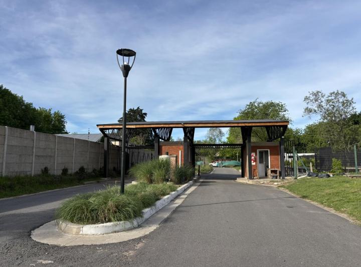 Terreno · 406m²