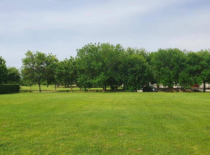 Terreno · 2200m²