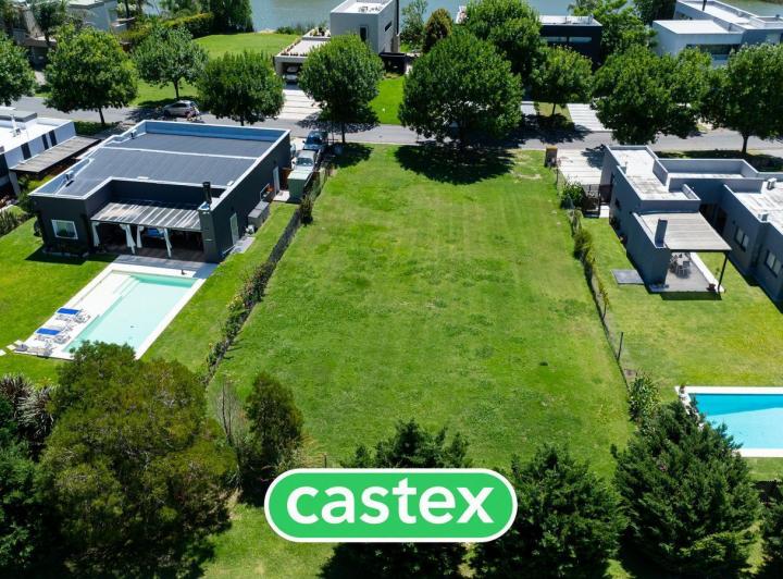 Terreno · 815m²