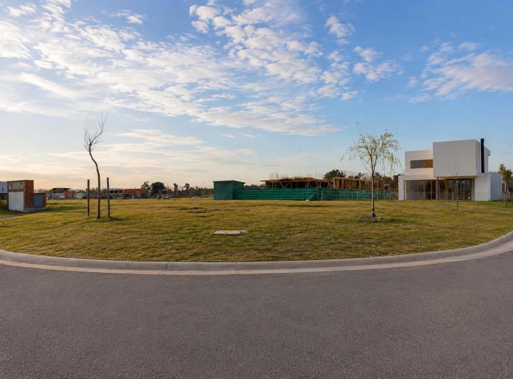 Terreno · 654m²