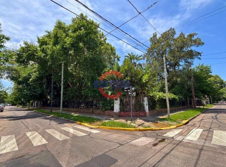 Terreno · 2744m²