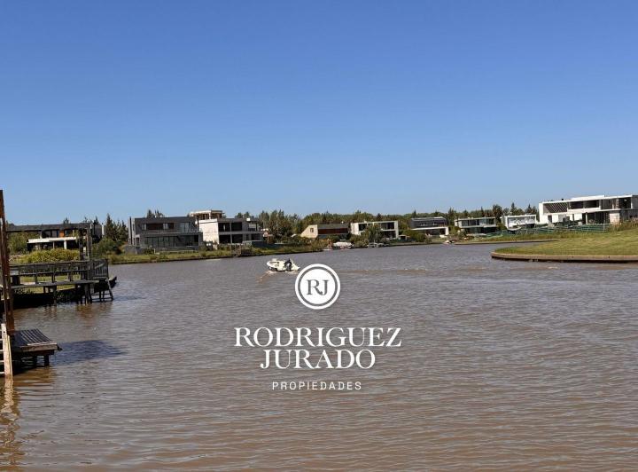 Terreno · 800m²