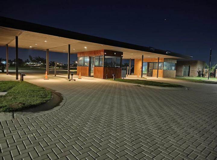 Terreno · 604m²