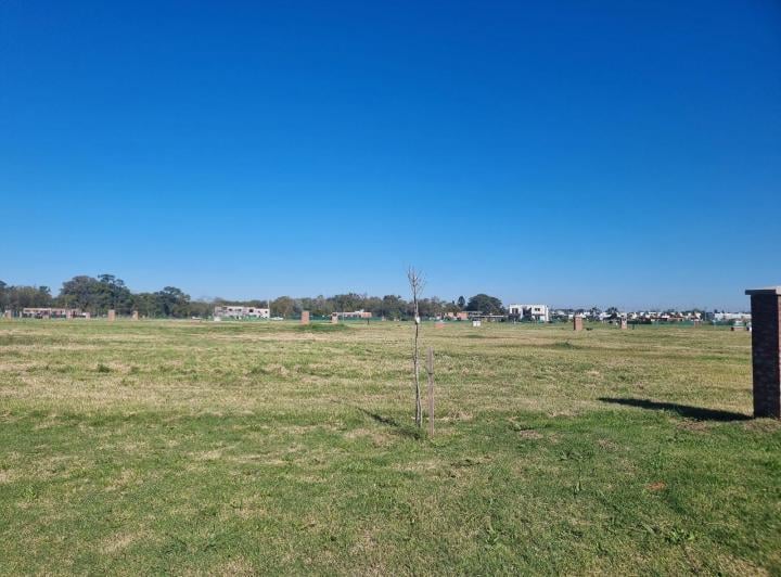 Terreno · 617m²