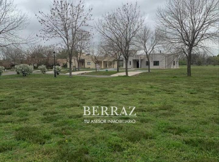 Terreno · 1277m²