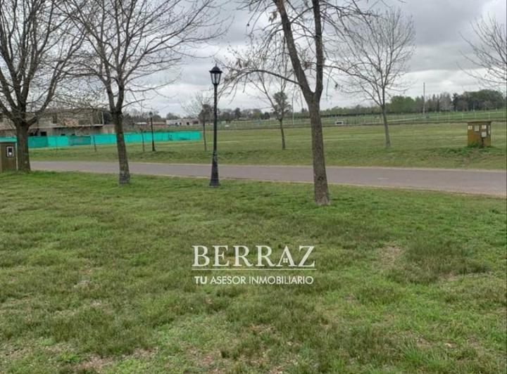 Terreno · 1311m²