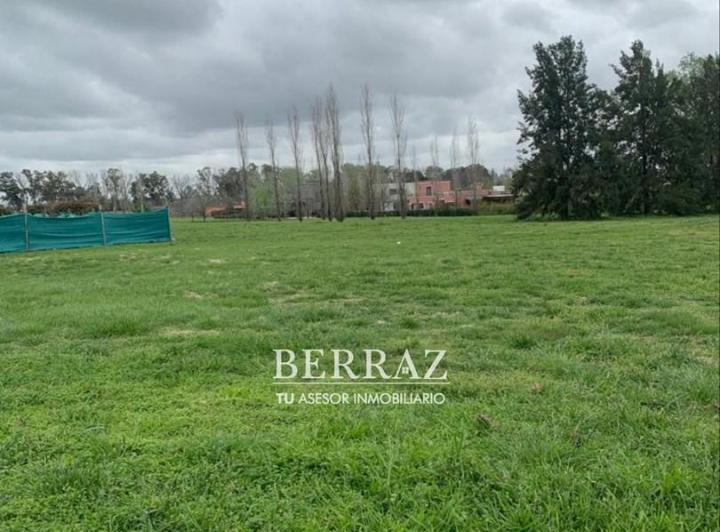 Terreno · 1209m²