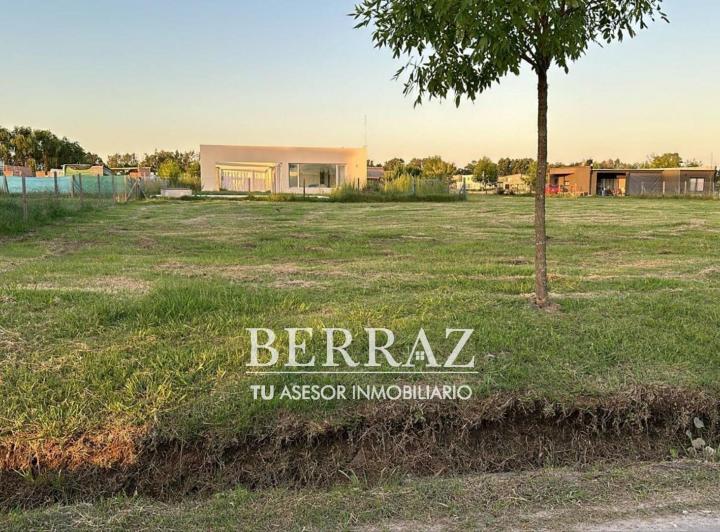 Terreno · 705m²