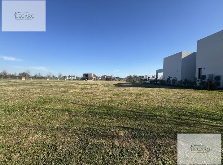 Terreno · 600m²