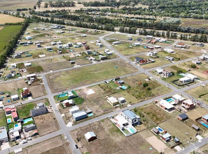 Terreno · 400m²