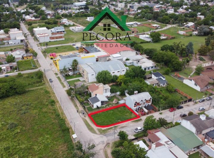 Terreno · 296m²