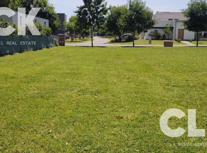 Terreno · 597m²
