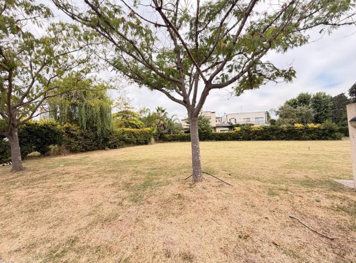 Terreno · 400m²