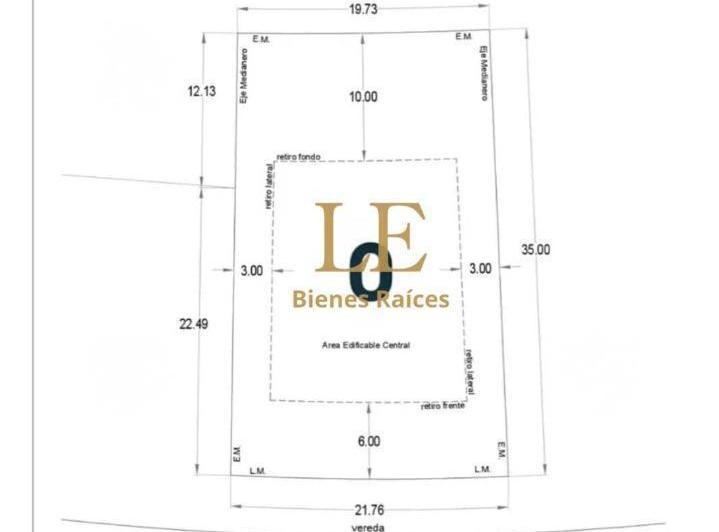 Terreno · 726m²